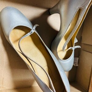 Easy Spirit Silver Mary Jane Leather Shoes